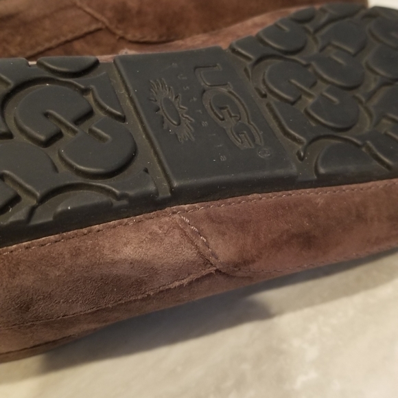 Unisex UGG Ascot Slippers Brown - Picture 6 of 6